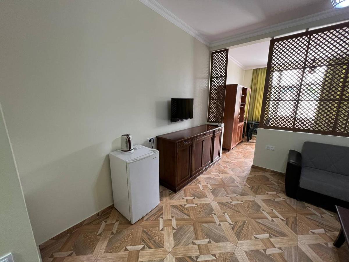 National Hotel Kobuleti ภายนอก รูปภาพ