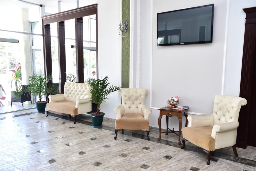 National Hotel Kobuleti ภายนอก รูปภาพ