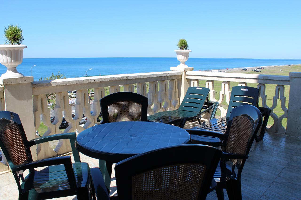National Hotel Kobuleti ภายนอก รูปภาพ