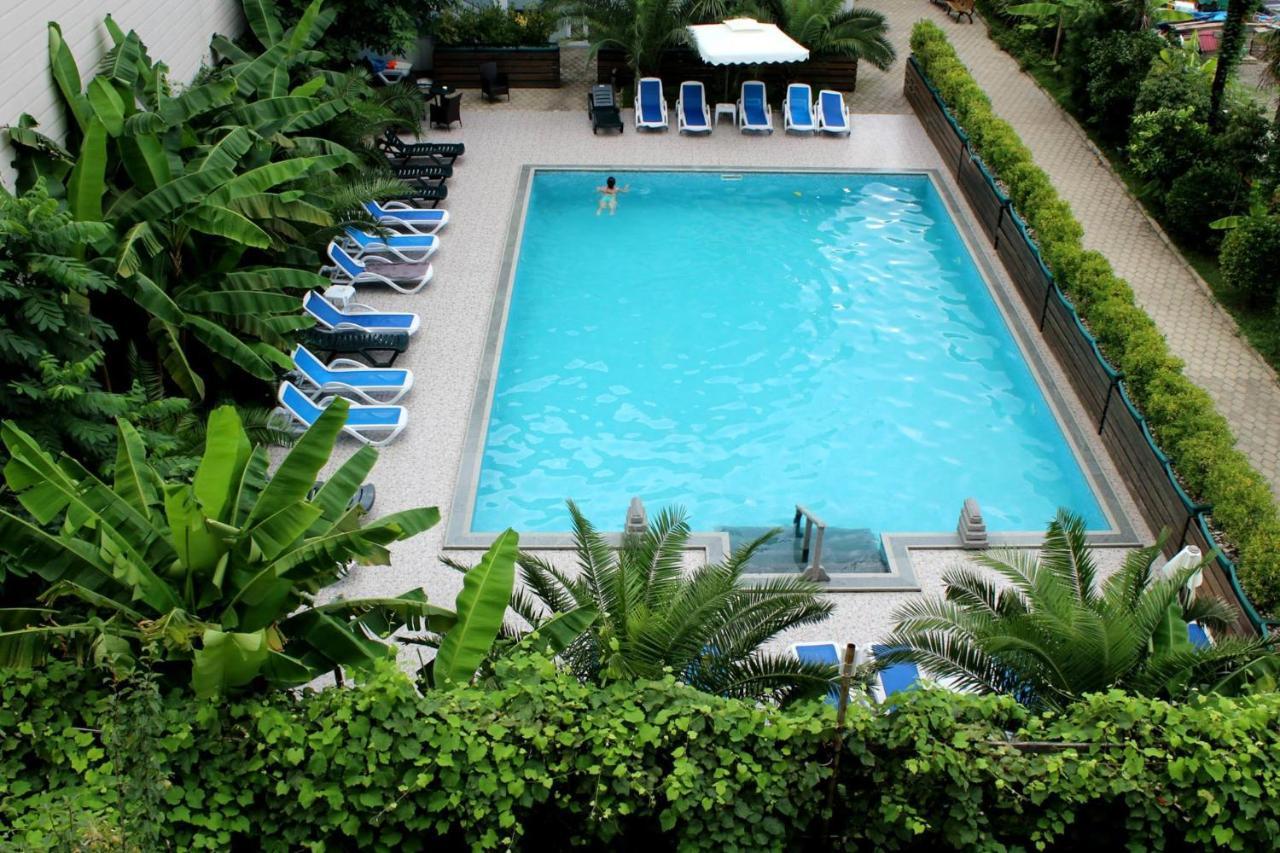 National Hotel Kobuleti ภายนอก รูปภาพ